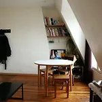 Beautiful Apt With View On The Roofs Of Paris